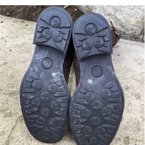 Aquatalia Women's Brown Suede Buckle Riding Boots Size 9 - Picture 9 of 11